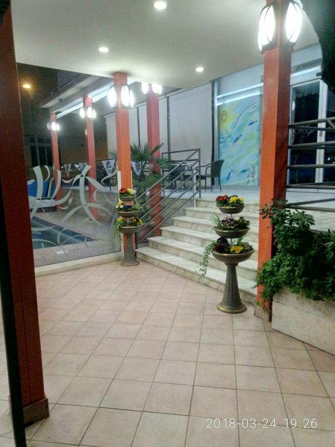 Hotel Sombrero Римини Екстериор снимка