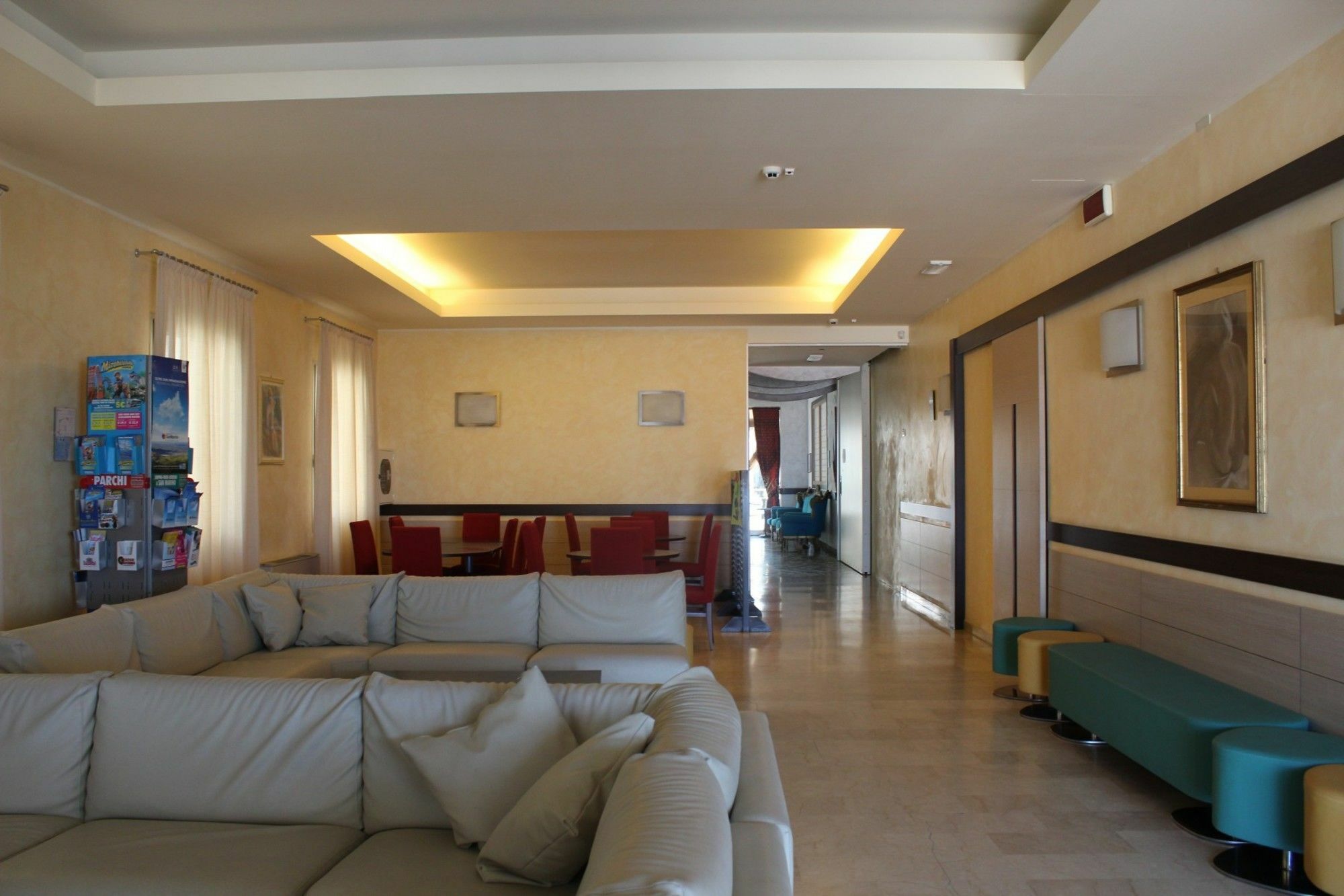 Hotel Sombrero Римини Екстериор снимка