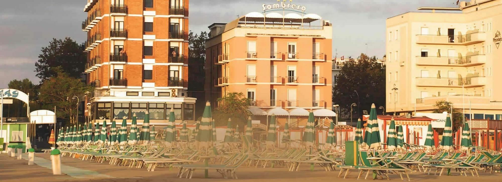 Hotel Sombrero Римини Екстериор снимка